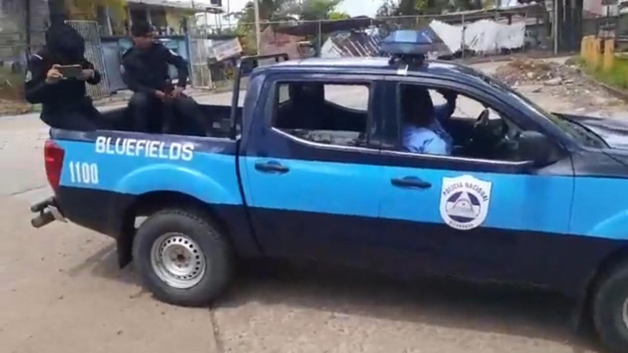 PS asedia hogar de opositor en Bluefields