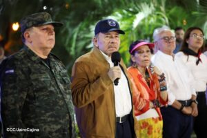 Dictador sandinista se da con la piedra en los dientes