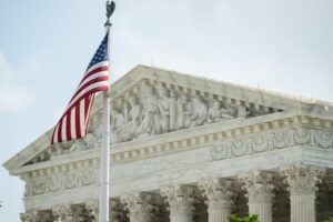 La Corte Suprema de Justicia de los Estados Unidos mantiene vigente el principio de ciudadanía por nacimiento y rechazó el intento de limitarlo mediante orden ejecutivo