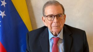INMINENTE Y EFECTIVA TRANSICIÓN DE MANDO EN VENEZUELA.